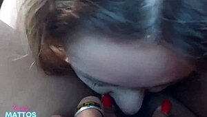 Transando Com Minha Amiga No Banco Traseiro Do Uber Com Direito A Anal E Gozada - Mary Redqueen!