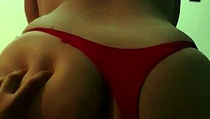 she seduces friend in motel