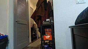 i'm scarlet datz giving oral pov to this teen 18+ guy, but i keep slurping wrong