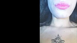 Cute Teen 18+ Wants You In Her Pretty Mouth