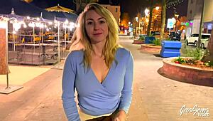 Elisa 26 Ans Explores Lesbian Intimacy