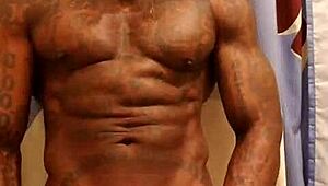 bbc worship hallelujah johnson jerks off for cash 😍