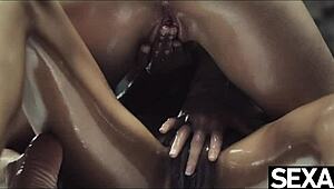 black beauty and sexy blonde oil up for lesbian fingering 😍