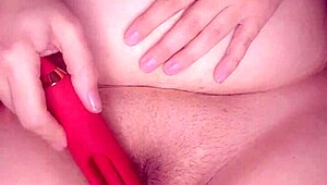 Chubby BBW Licks Her Pussy And Cums With A Toy!