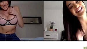 Hey, stepdaughter and mommy are getting wild on webcam 😏