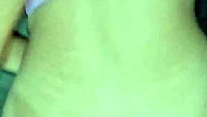 i met this big-ass blonde at carnival and she gave it all up without lube or condom