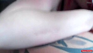 Feeling so emotional during this amateur home fuck with my hot girlfriend.