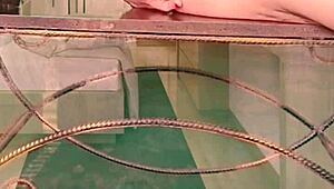 I'm rubbing my shaved pussy so good 😍