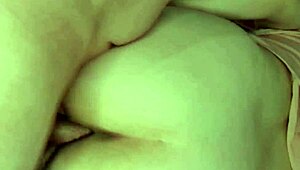 Watch this amateur husband fucking his wife's shaved pussy to creampie