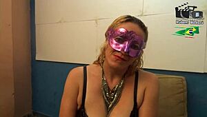 Coroa Loira Da Surra De Buceta Em Seu Amigo Dotado