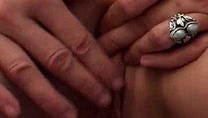 Milf ex enjoys creampie in her pussy