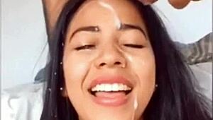 Me Corro En La Garganta Profunda De La Chupona