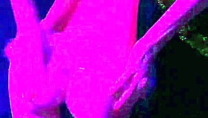 Santa surprises horny elf with Christmas fun after a treat