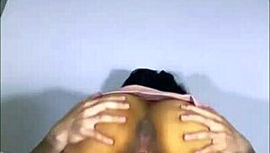 Boss's stepdaughter is so hot, she makes me breathless 😍