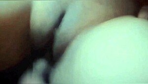 mi hijastra universitaria quiere ir a grabar un v�deo porno alla en ecuador porque quiere tener sexo casero en el famoso aerovia