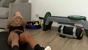 Look At Sol Pérez's Tight Cameltoe In This Hot Video!