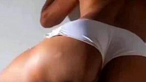 Brunette Gives Oral Pleasure And Receives A Messy Finish