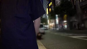 मोआ चान की पतली हसीना मुखमैथुन टीज