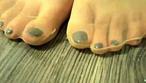 Girl pops balloons with pantyhose!