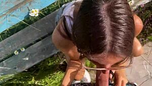 एथ्नो गांव में लंबी ब्रूनेट हॉट बेब के साथ रिस्की पब्लिक चुदाई!