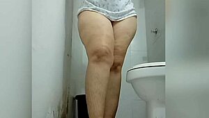 latina milf shakes her curvy ass and big tits for neighbor videos