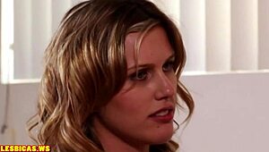 Horny teen 18+ licks pussy in lesbian oral session