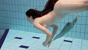 Tight Pussy Babe Salaka Ribkina Swims Nude Underwater in Pool