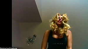 Deutsche Domina Live Erziehung mit Strengen Anweisungen