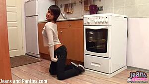 What do you think of my new skinny jeans, babe?