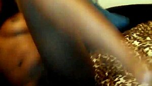 Nunu Williams fingering her pussy on webcam while he's away?