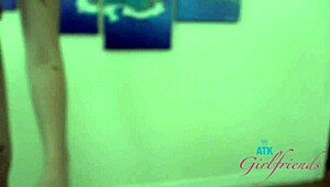 venus vixen in pigtails sucks meat pipe and rides hard with hairy pussy