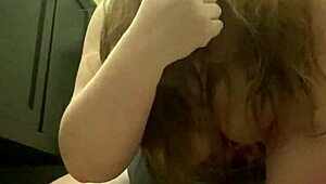 I'm playing with my pussy, subscribe!