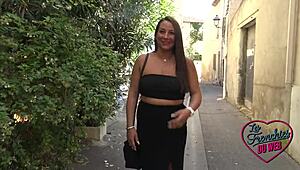 Belle Brune Mila Samuse Avec La Coquine Angelina