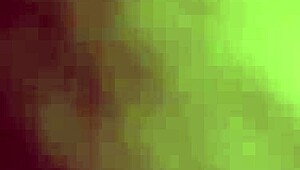 बालों वाली अनशेव्ड चूत बीवी अपना हैरी चार्म दिखाती है