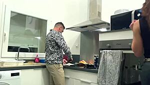 hey jade, wanna dive into my muff with miss alice wild tonight?