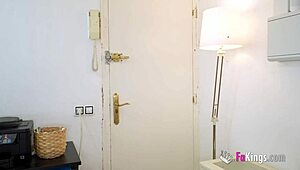 Valeria Fuentes Squirts Wildly in Hardcore Doggystyle