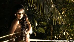 मेरी बॉलीवुड गर्लफ्रेंड देवा मेरे लिए इरोटिक डांस करती है 😍