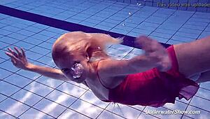 uhh, proklova strips bikini n swims underwater