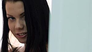 Teen Dulce Young and Man Seduce Hot Voyeur Roommate Sofia Like for Blowjob