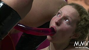 i see naughty dana getting facialized in hardcore group blowbang