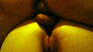 Amateur wife enjoys anal sex with beautiful ass