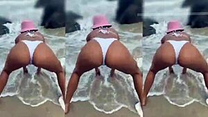 Hey, did you pay the delivery guy like this?