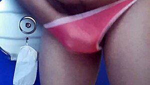 Me Masturbo Con Tanga De Mi Prima