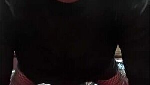 Masturbation machine drives shy amateurs to intense cream finish