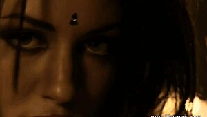 Exposing Her Natural Beauty in a Stunning Solo Display. Every Curve of This Indian Babe Shines Bright.