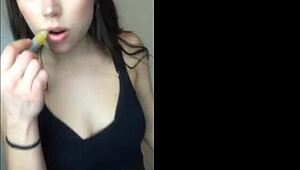 babe looks so sexy on webcam