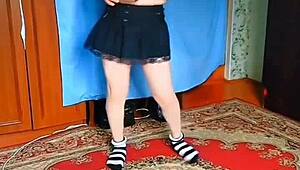 4k शीमेल क्यूट सिसी क्रॉसड्रेसर 3 हॉट ड्रेस में सफेद गे ट्विंक की बड़ी गांड चोदती!