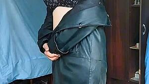 4k शीमेल क्यूट सिसी क्रॉसड्रेसर 3 हॉट ड्रेस में सफेद गे ट्विंक की बड़ी गांड चोदती!