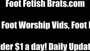 worship her feet and toes for free yoga lessons