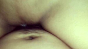 Petite webcam girl from Esmeraldas intrigues with her wild side